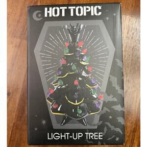 Hot Topic Gothic Bat Ceramic Tree 11” NIB